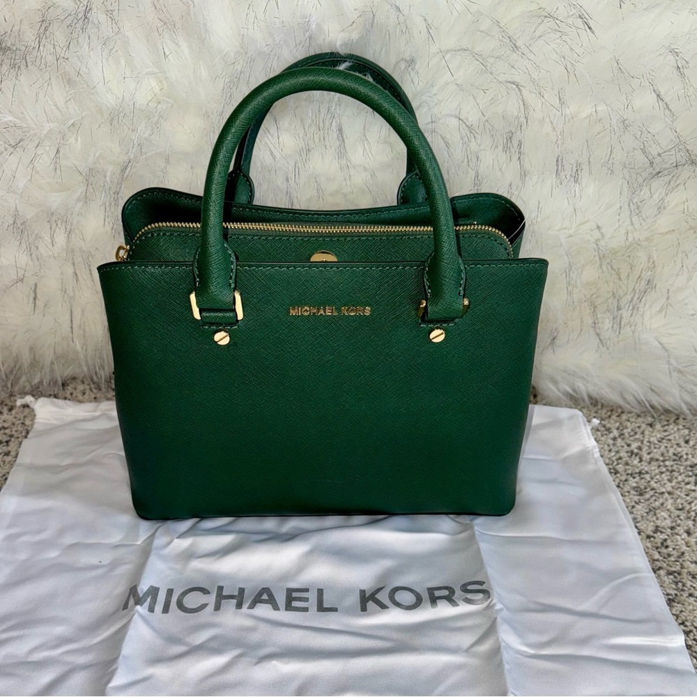 NWOT Michael Kors Savannah Medium Satchel Leather Crossbody Bag